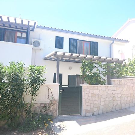 Apartments Rak Вис Номер фото