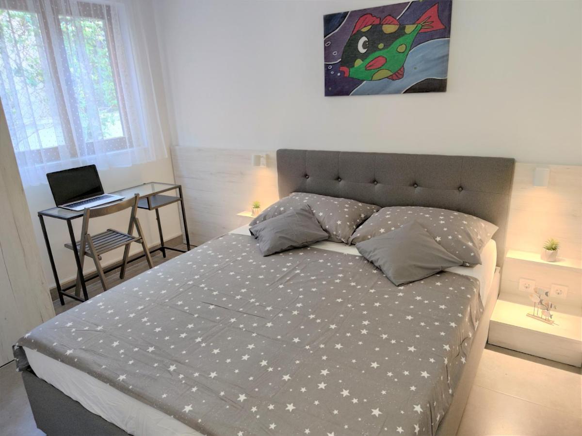 Apartments Rak Вис Экстерьер фото