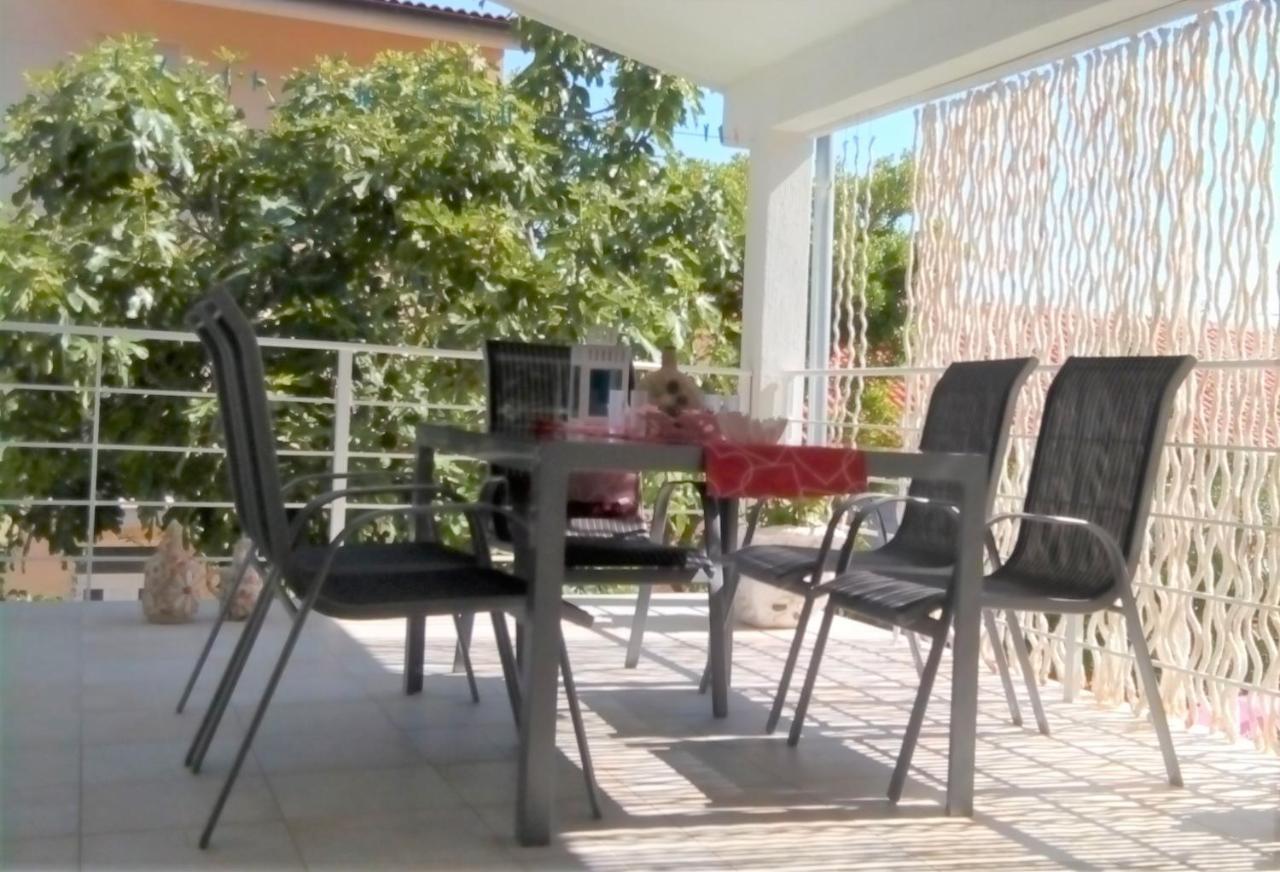 Apartments Rak Вис Экстерьер фото