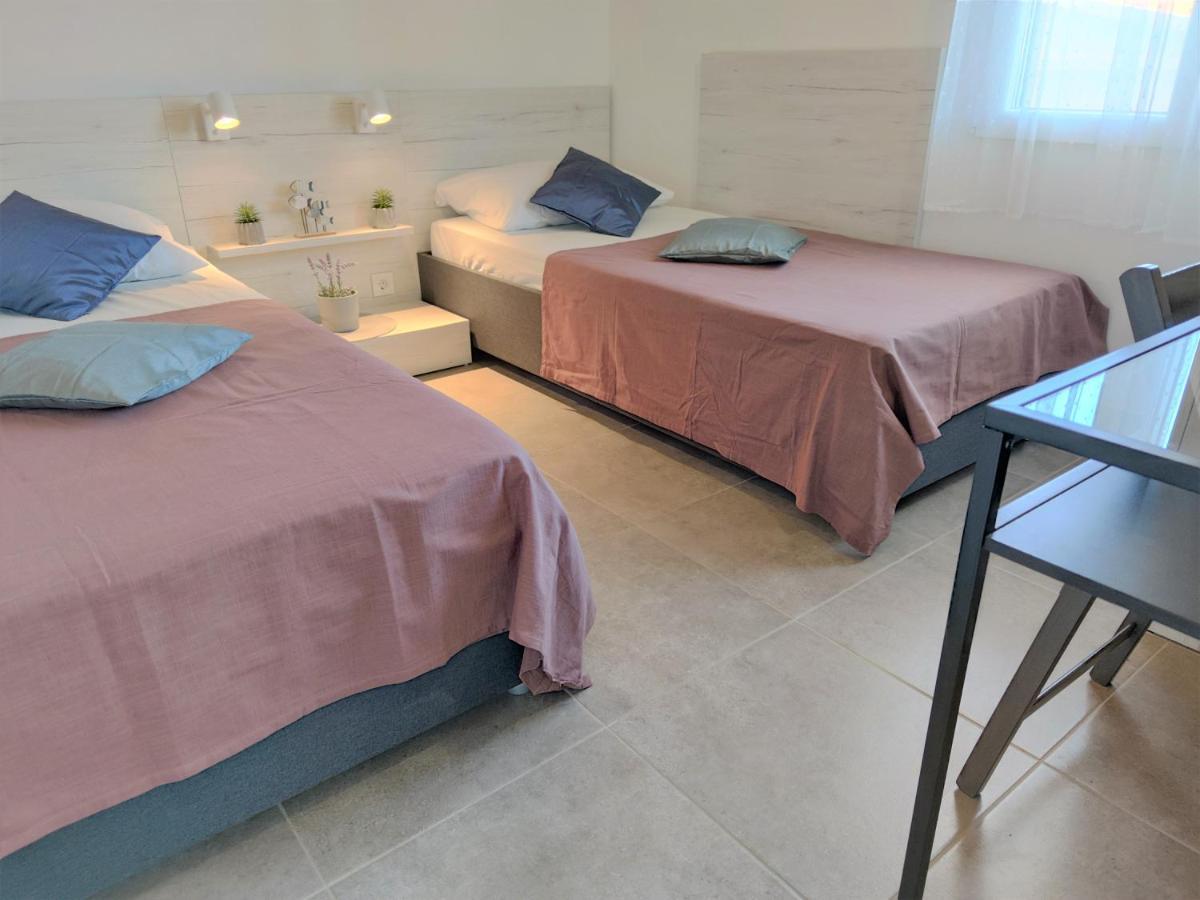 Apartments Rak Вис Экстерьер фото