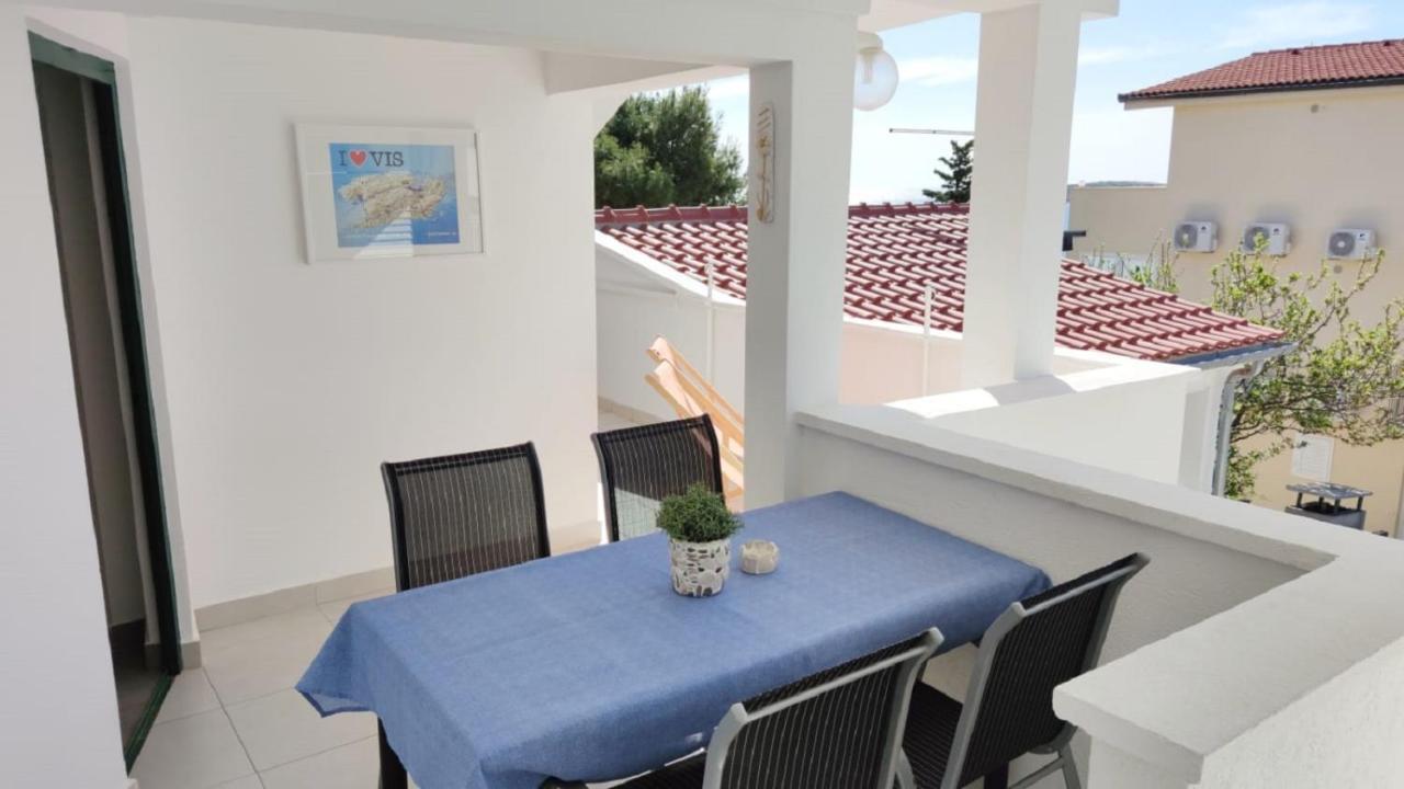 Apartments Rak Вис Экстерьер фото