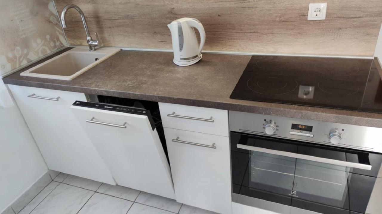 Apartments Rak Вис Экстерьер фото