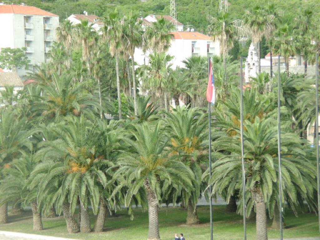 Apartments Rak Вис Экстерьер фото